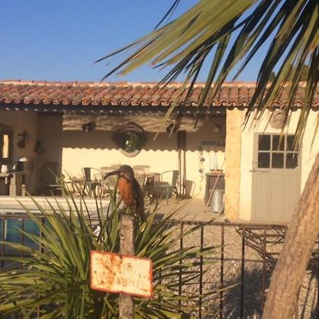Appartement Dans Mas Provencal Grans Екстериор снимка