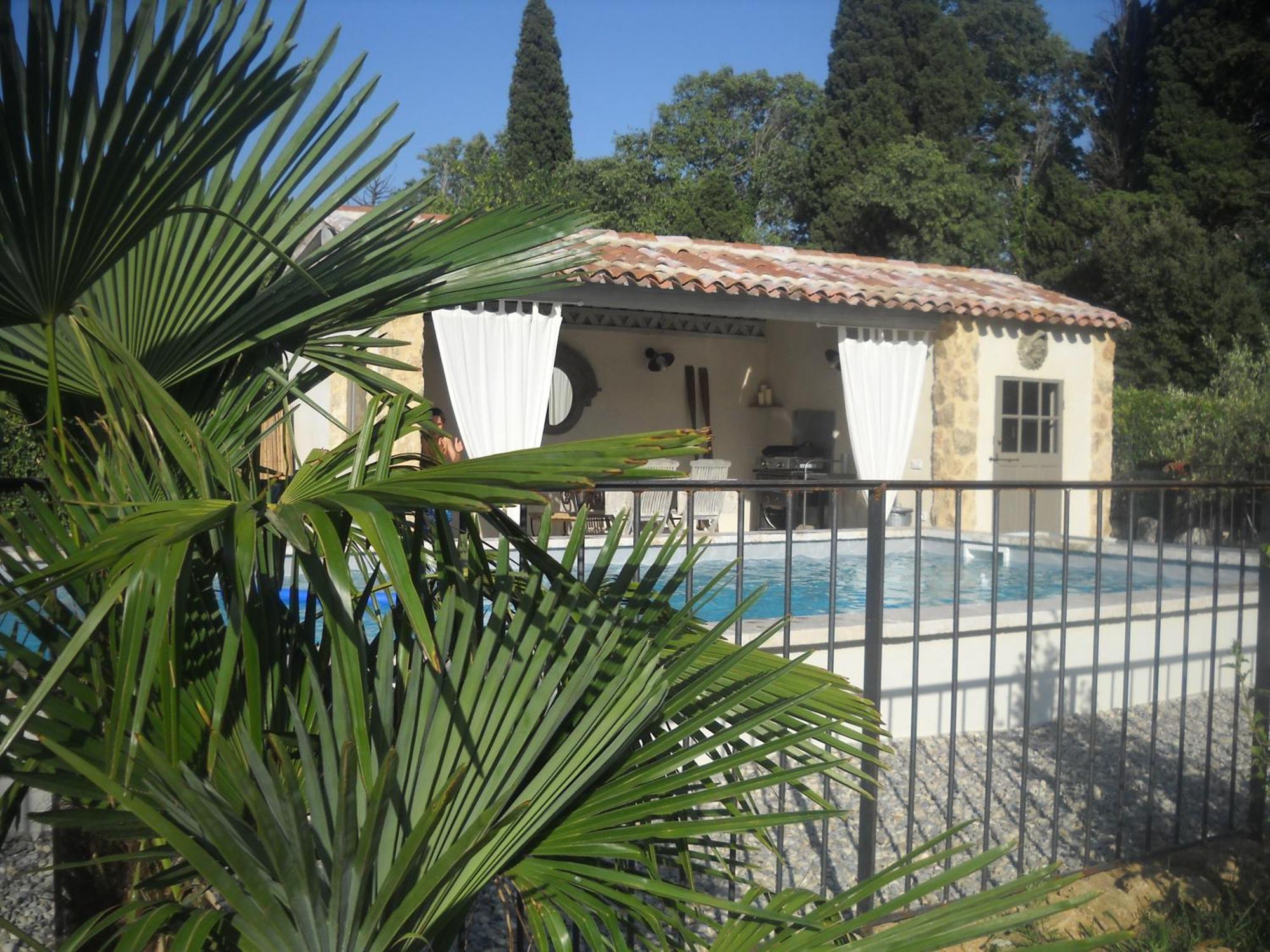Appartement Dans Mas Provencal Grans Екстериор снимка